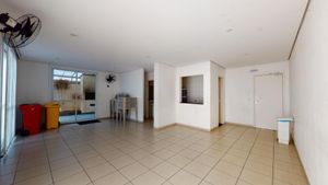 Image 15 - 915834
